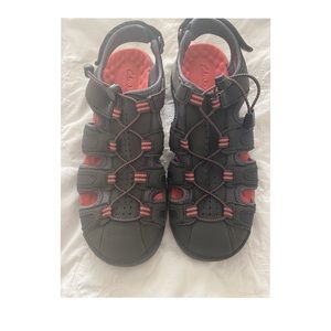 Women’s Clark’s Tuvia Melon Sport Sandals Size 7.5